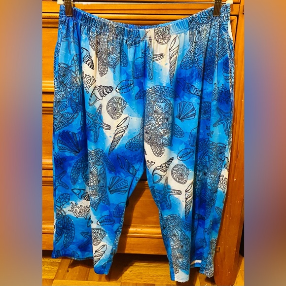 Shirley & Stone Boutique Sleeveless Capri PJ Set - Picture 7 of 12